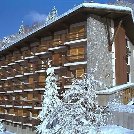 Apartment Studio-cabine 4 Pers, Centre-village, Balcon Ouest, A 600m Des Pistes - Fr-1-572-281